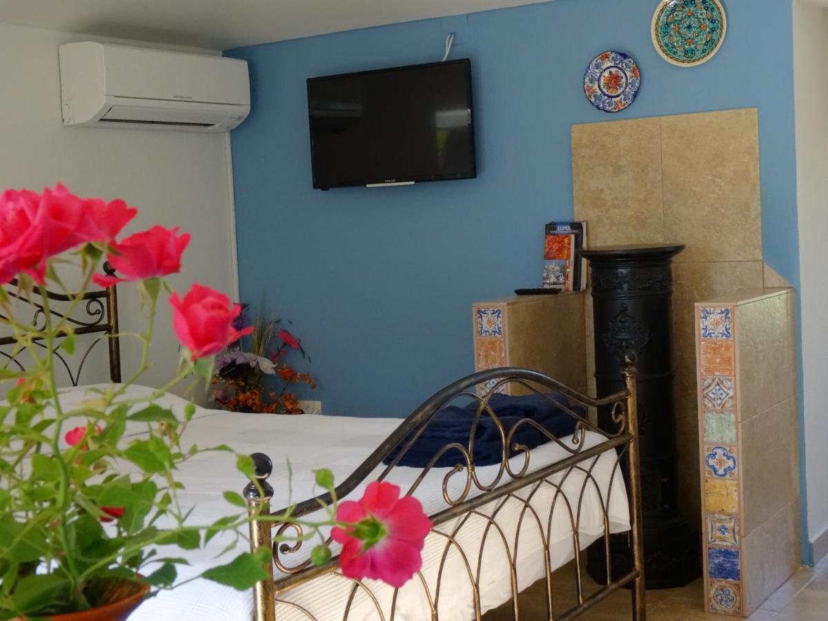 Apartma Na Trati Izola Esterno foto