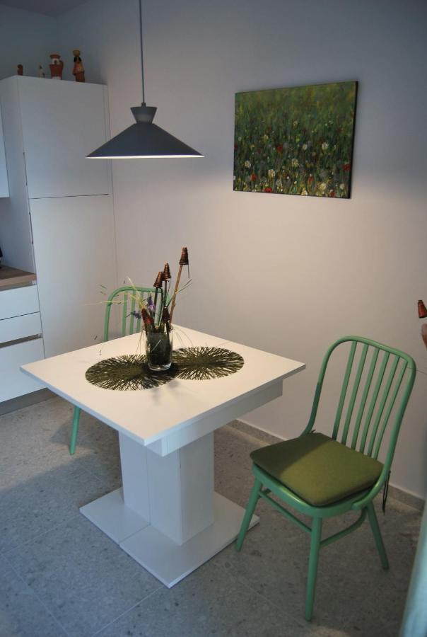 Apartma Na Trati Izola Esterno foto